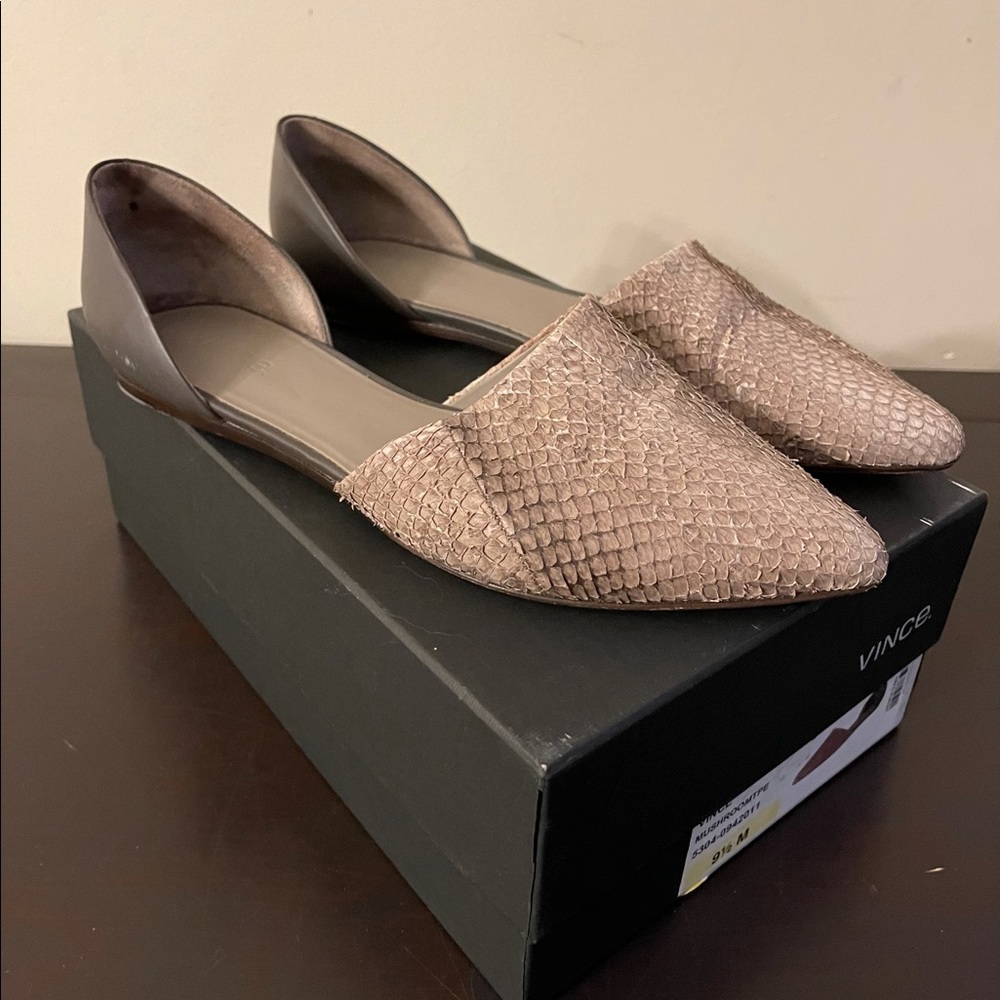 Vince - mushroom pointy toe closed